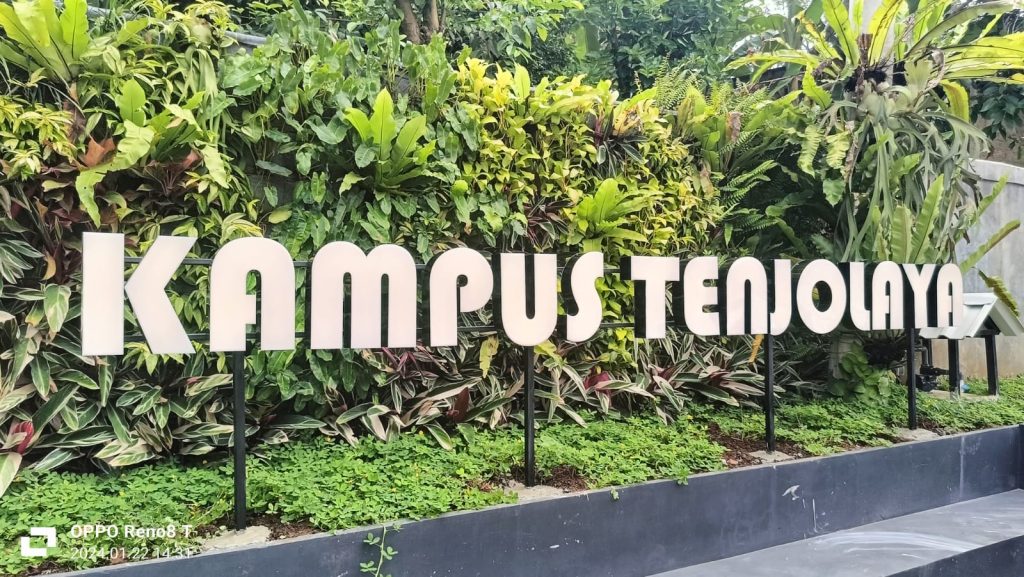 kampus tenjolaya