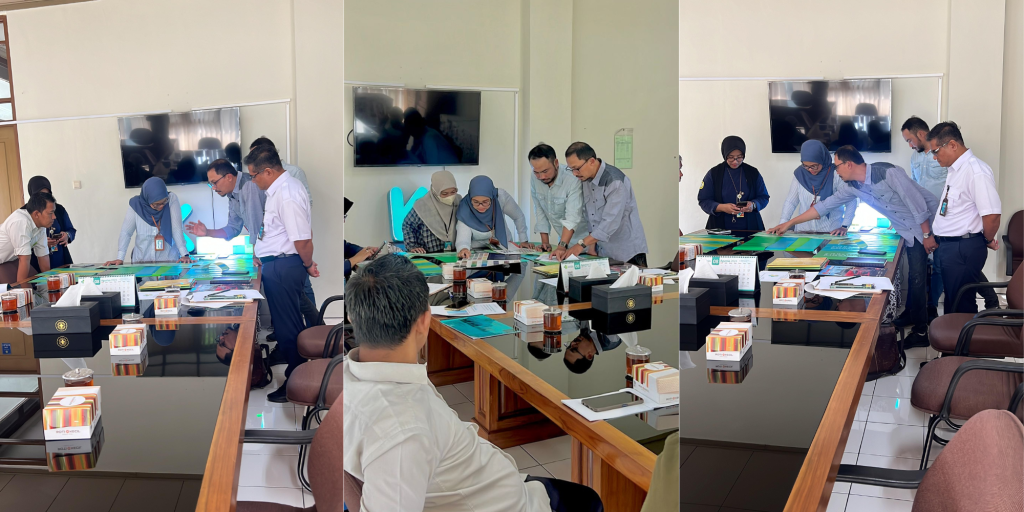 Proses diskusi perancangan dan perencanaan pihak Dr Sardjito dan PT. Dong Han Indonesia diskusi perancangan Gedung Kesehatan Ibu dan Anak (gedung KIA)