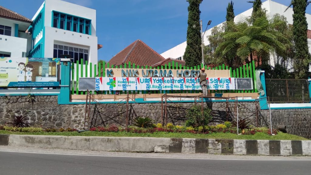 Proses pembuatan signage baru klinik utama hortusmed UPF Yankestrad RSUPDr. Sardjito Proses pembuatan signage baru klinik utama hortusmed UPF Yankestrad RSUPDr. Sardjito