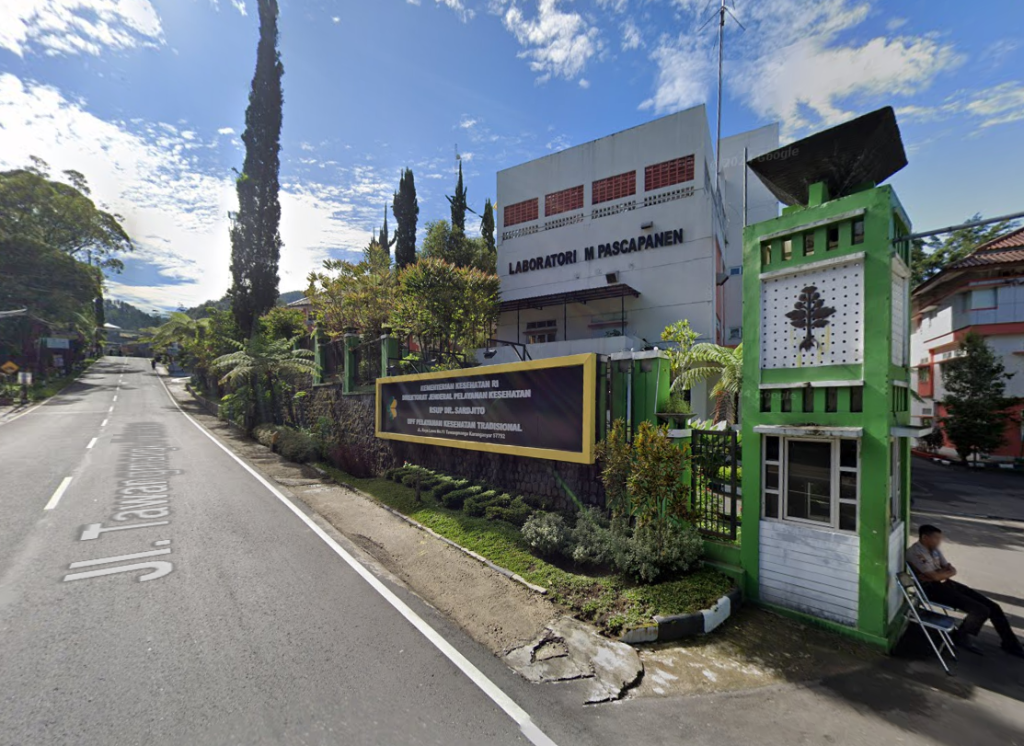 Klinik utama hortusmed sebelum pembaruan logo dan renovasi Klinik utama hortusmed sebelum pembaruan logo dan renovasi